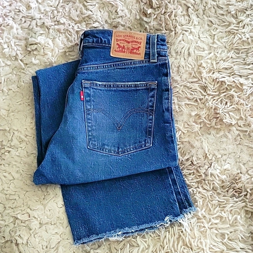 Levi’s Ribcage Straight